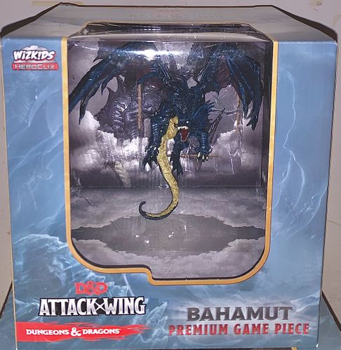 Dungeons & Dragons: Attack Wing – Bahamut Premium Figure