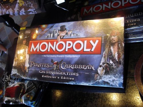 Monopoly: Pirates of the Caribbean On Stranger Tides Collector's Edition